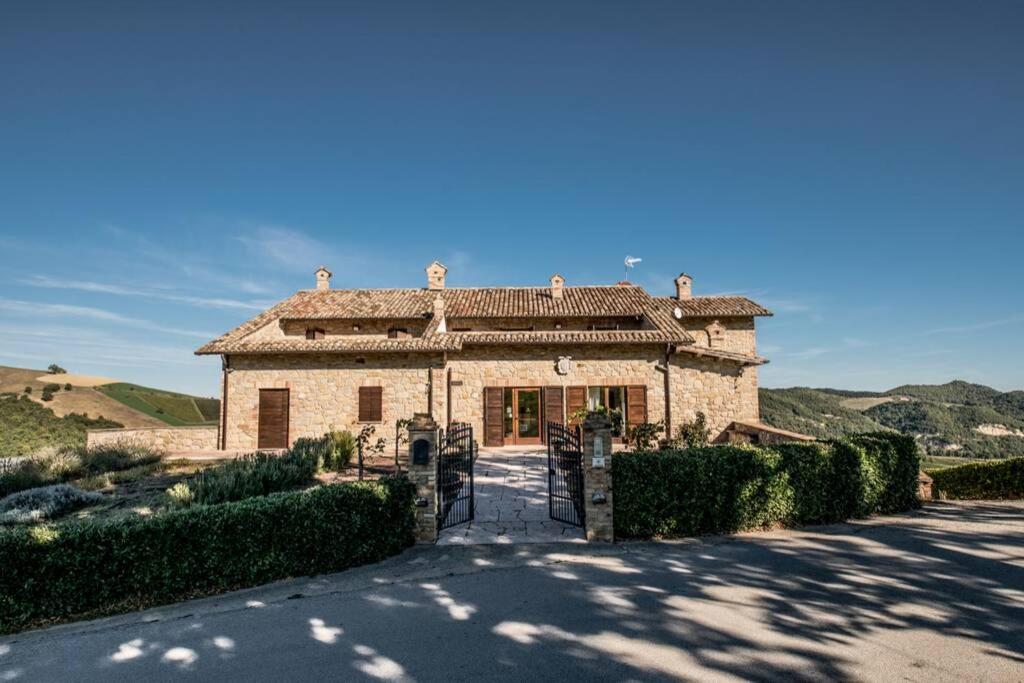 La Casa Vacanza Con Vista Panoramica Sui Vigneti Rotella Exterior foto